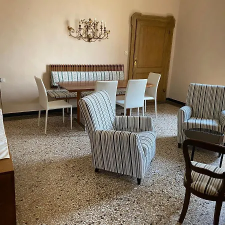 Cascina Beltondino Pensión *